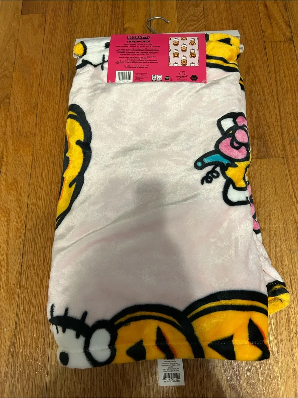 Hello Kitty Halloween Blanket